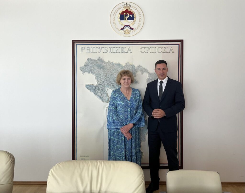 UN Special Rapporteur on human rights defenders Mary Lawlor stands next to the Minister of Justice of Republika Srpska during her official visit to Bosnia and Herzegovina.
