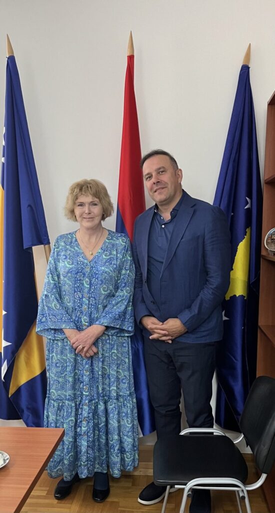 UN Special Rapporteur on human rights defenders Mary Lawlor stands next to Ombudsperson Nevenko Vranjes during her official visit to Bosnia and Herzegovina.