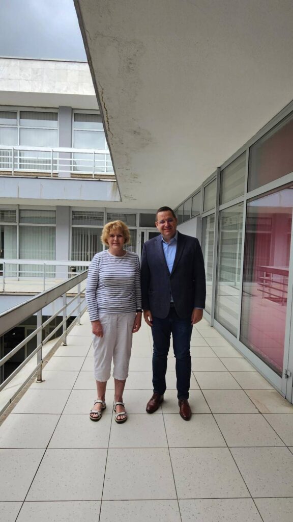 UN Special Rapporteur on human rights defenders Mary Lawlor stands next to a member of the Joint Committee on Human Rights of Parliamentary Assembly during her official visit to Bosnia and Herzegovina.